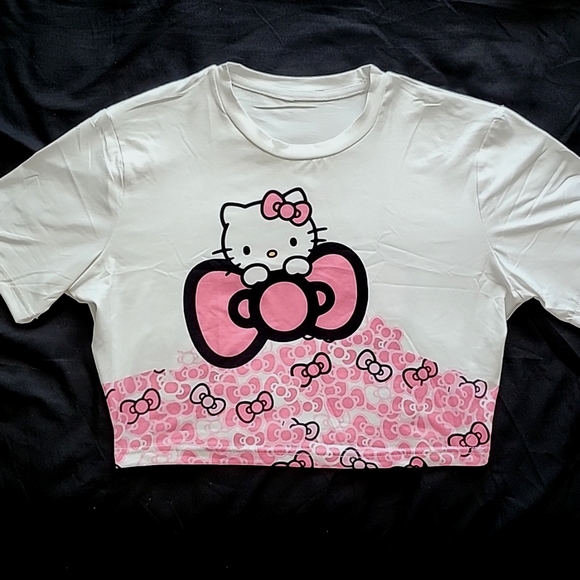 Hello Kitty crop top - Picture 5 of 7